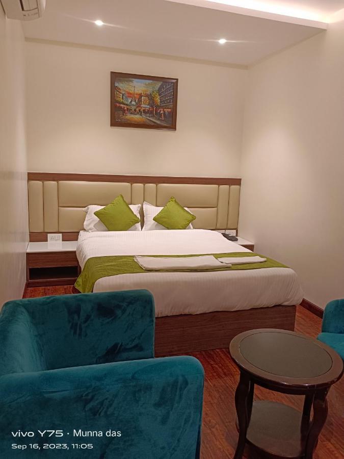 The Pride Hotel Jamshedpur Exterior photo