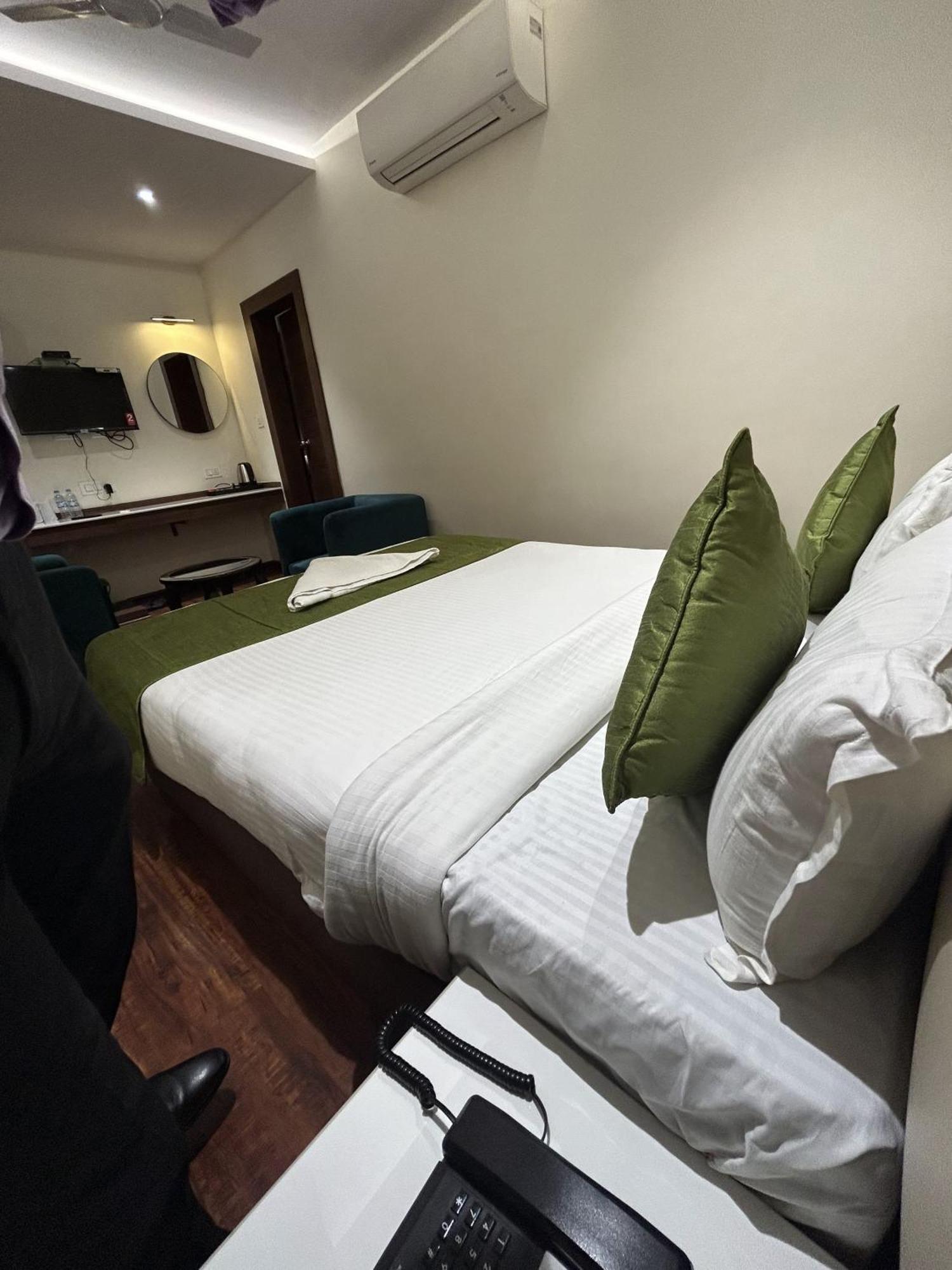 The Pride Hotel Jamshedpur Exterior photo