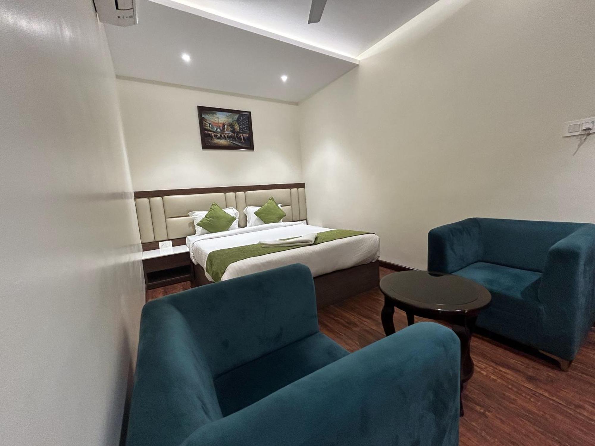 The Pride Hotel Jamshedpur Exterior photo